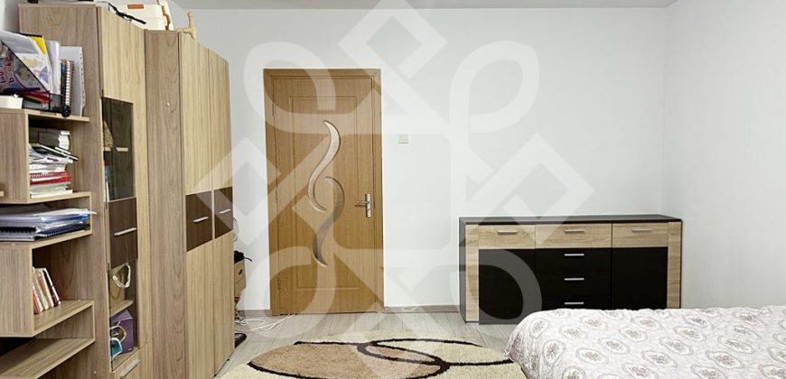 Garsoniera de inchiriat pe strada Aluminei, Rogerius