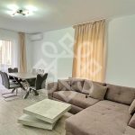 Apartament nou cu 3 camere decomandat de închiriat, în Prima Universității