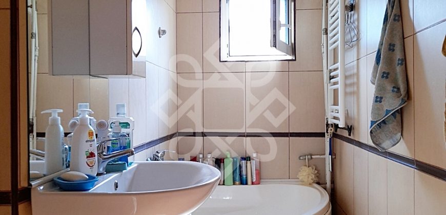 Apartament cu 2 camere decomandat in Nufarul, Oradea