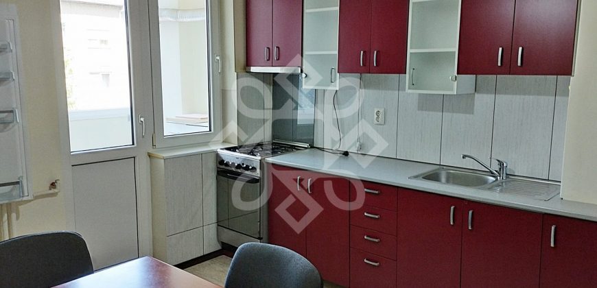 Apartament cu 3 camere de inchiriat in Rogerius