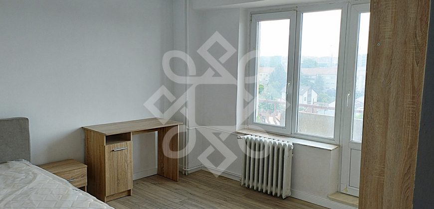Apartament cu 4 camere de vanzare in Cantemir