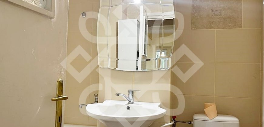 Apartament cu 4 camere de vanzare pe Bulevardul Dacia