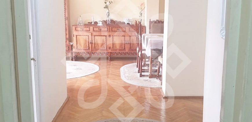 Apartament cu 4 camere de vanzare pe Bulevardul Dacia