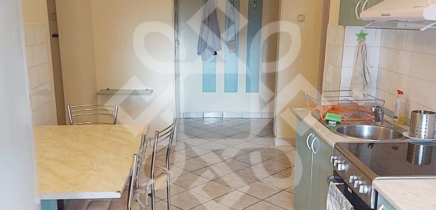 Apartament cu 3 camere, decomandat, zona Calea Aradului