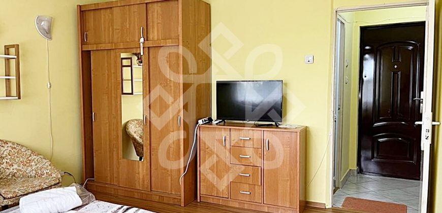Apartament cu 1 camera de vanzare central in Sanmartin
