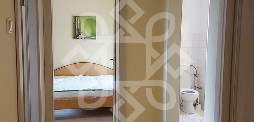 Apartament cu 3 camere, decomandat, zona Calea Aradului