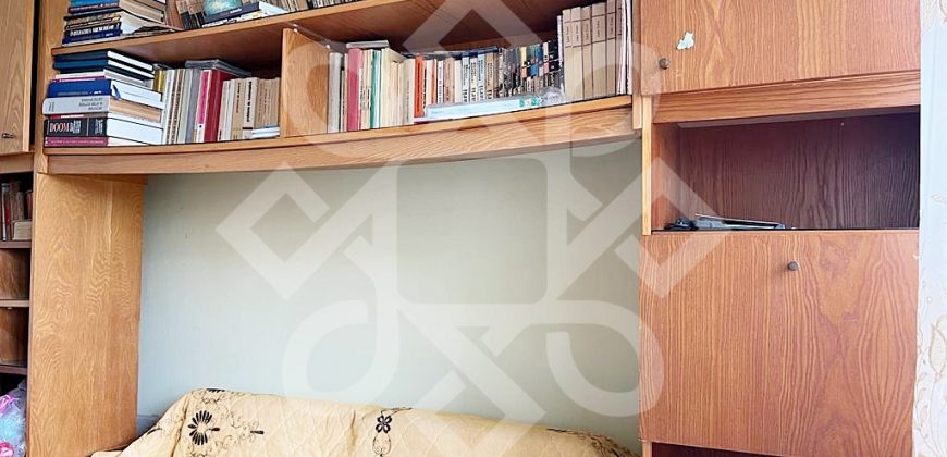 Apartament cu 4 camere de vanzare pe Bulevardul Dacia