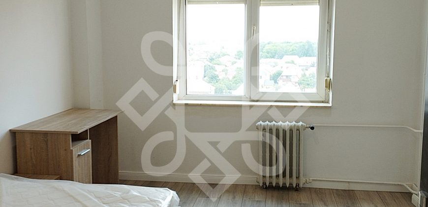 Apartament cu 4 camere de vanzare in Cantemir