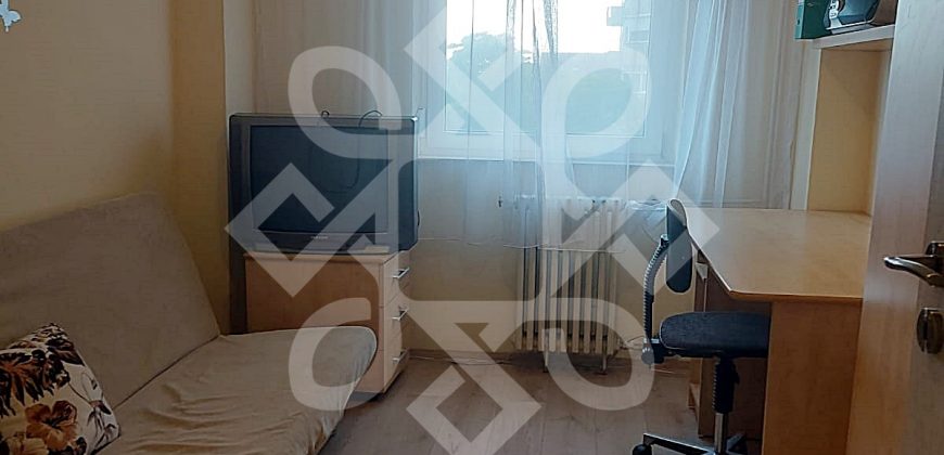 Apartament cu 3 camere, decomandat, zona Calea Aradului