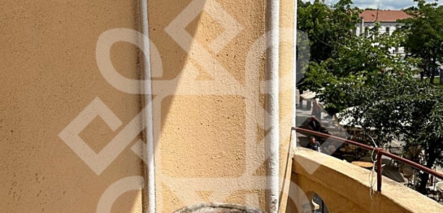 Apartament ultracentral zona pietonala Republicii, Oradea