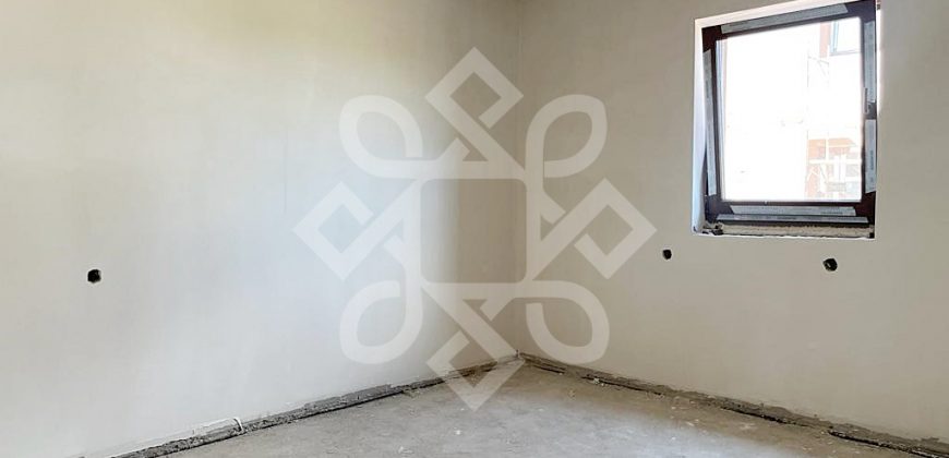 Casa noua cu 8 dormitoare de inchiriat in Paleu