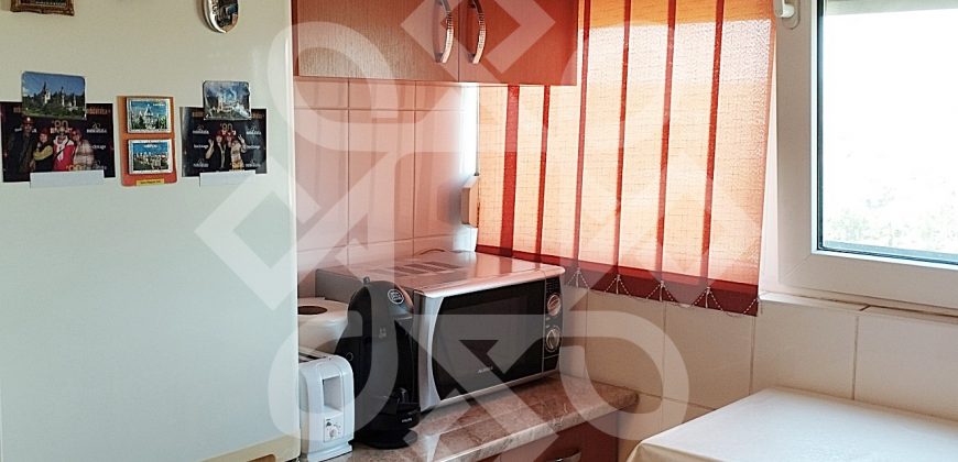 Apartament cu 3 camere de vanzare in Rogerius