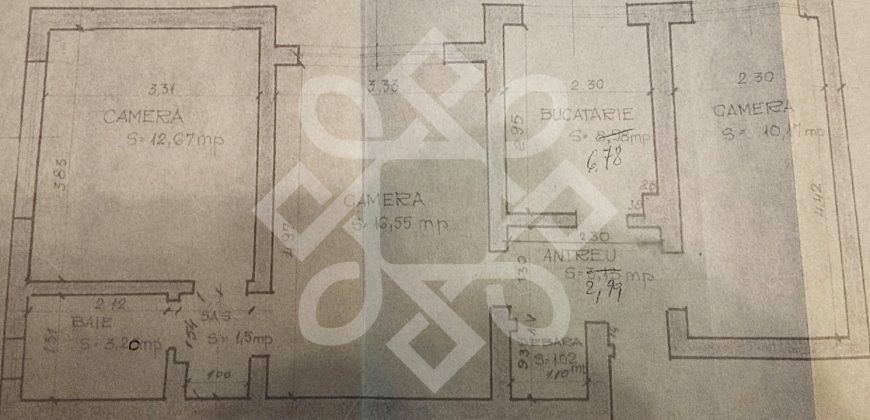 Apartament cu 3 camere, semidecomandat in Rogerius