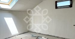 Casa noua cu 8 dormitoare de inchiriat in Paleu