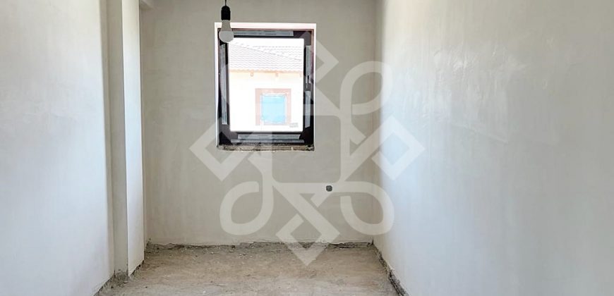 Casa noua cu 8 dormitoare de inchiriat in Paleu