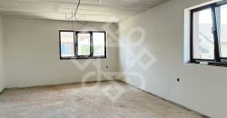 Casa noua cu 8 dormitoare de inchiriat in Paleu