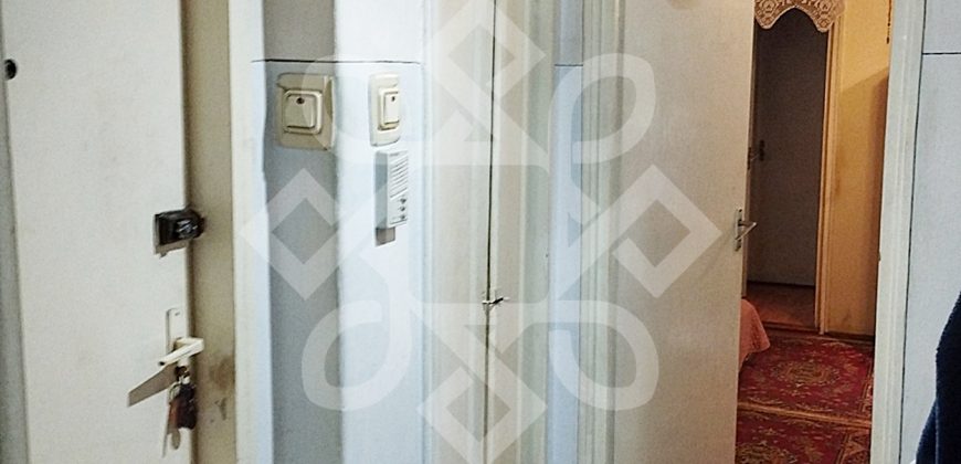 Apartament cu 3 camere, semidecomandat in Rogerius