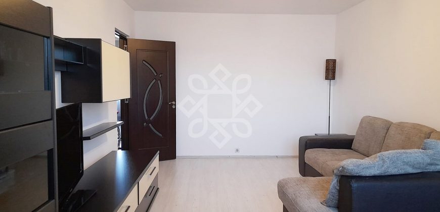 Apartament cu 3 camere tip PC in zona centrala din Oradea