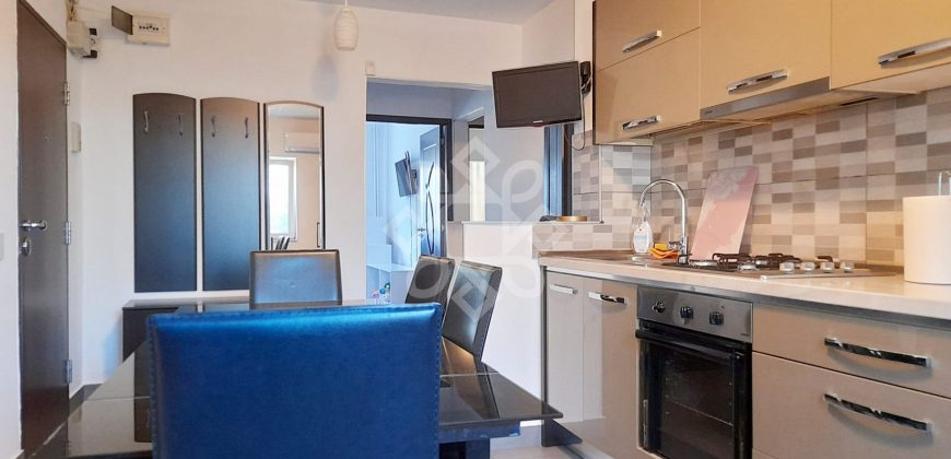 Apartament cu 3 camere tip PC in zona centrala din Oradea