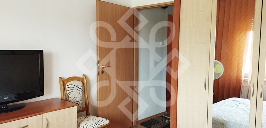 Apartament cu 3 camere de vanzare in Rogerius