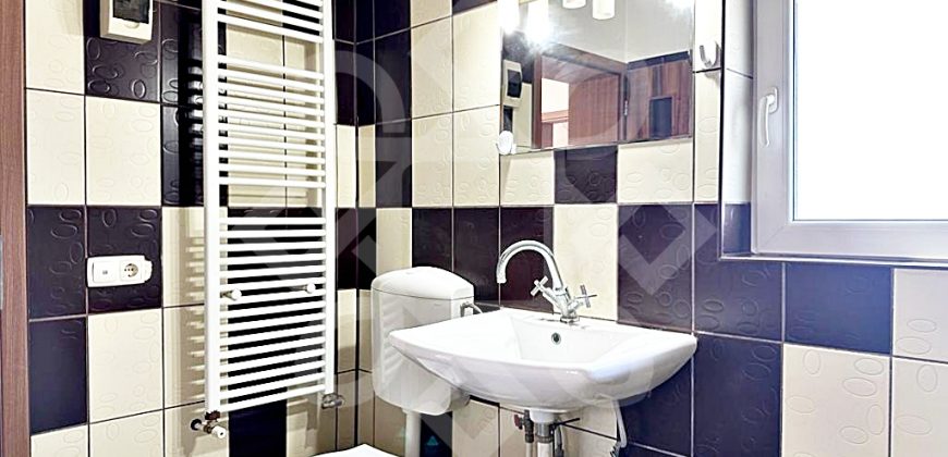 Casa cu 4 camere de inchiriat in Paleu