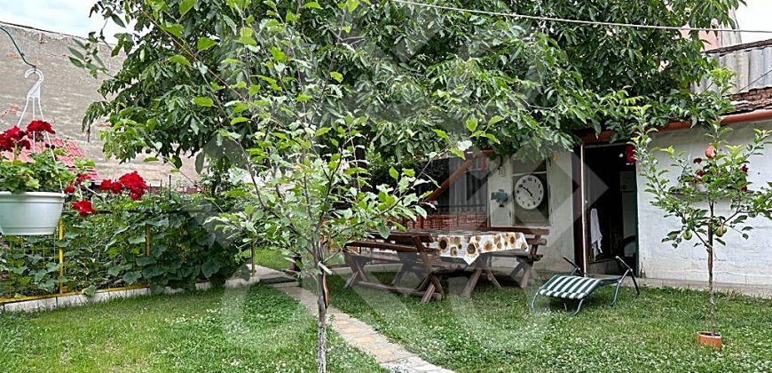 Casa cu teren de vanzare ultracentral in Oradea
