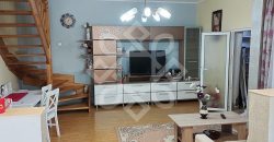 Casa cu 4 camere la curte comuna, zona ultracentrala