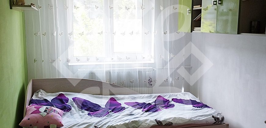 Apartament cu 4 camere de vanzare in Nufarul