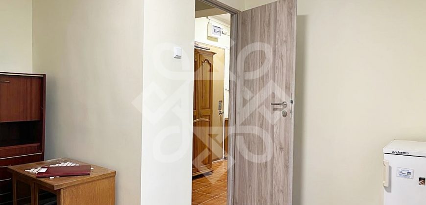 Apartament cu 3 camere de inchiriat in zona Decebal