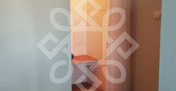 Casa cu 4 camere la curte comuna, zona ultracentrala