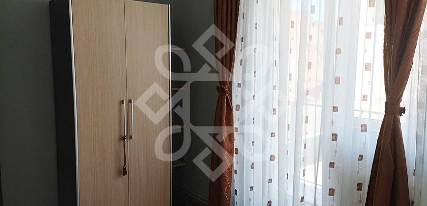 Casa cu 4 camere la curte comuna, zona ultracentrala