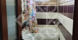 Casa cu 4 camere la curte comuna, zona ultracentrala