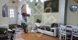 Casa cu 4 camere la curte comuna, zona ultracentrala