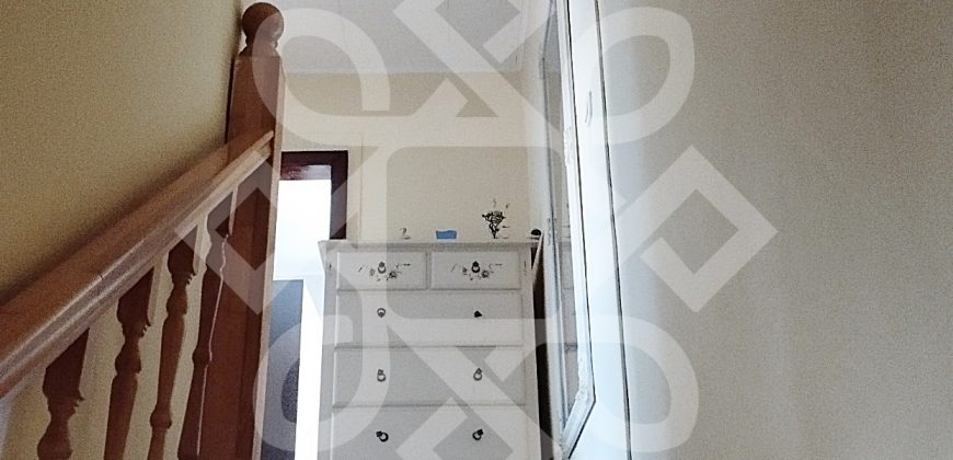 Casa cu 4 camere la curte comuna, zona ultracentrala