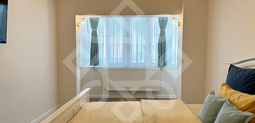 Apartament de lux cu 4 camere de vanzare in Sanmartin