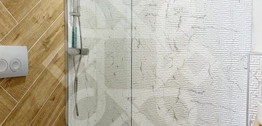 Apartament de lux cu 4 camere de vanzare in Sanmartin