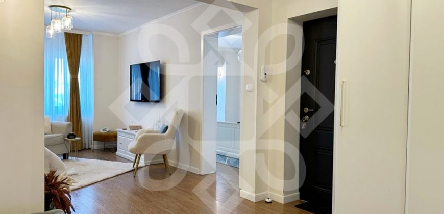Apartament de lux cu 4 camere de vanzare in Sanmartin