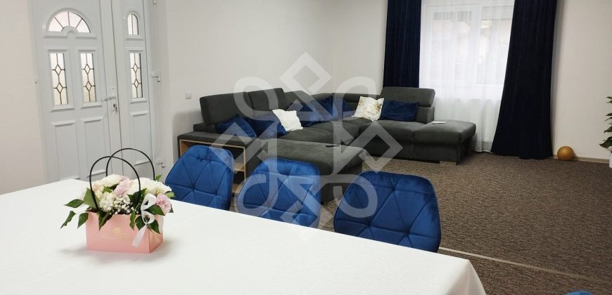 Casa cu 4 camere de inchiriat in Cartierul Lotus Sanmartin