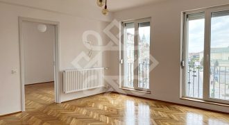 Apartament deosebit cu 4 camere in Piata Ferdinand Oradea
