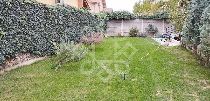 Casa cu 4 camere de inchiriat in Santandrei