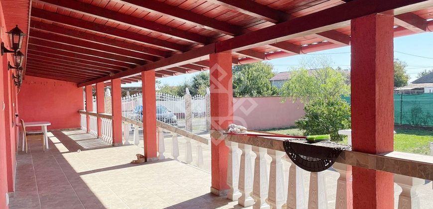 Casa cu 5 camere de vanzare in Girisu de Cris, Bihor