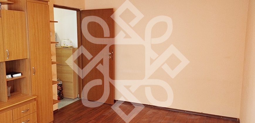 Apartament cu 2 camere, etaj 1 in Nufarul, Oradea