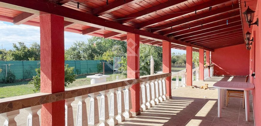 Casa cu 5 camere de vanzare in Girisu de Cris, Bihor