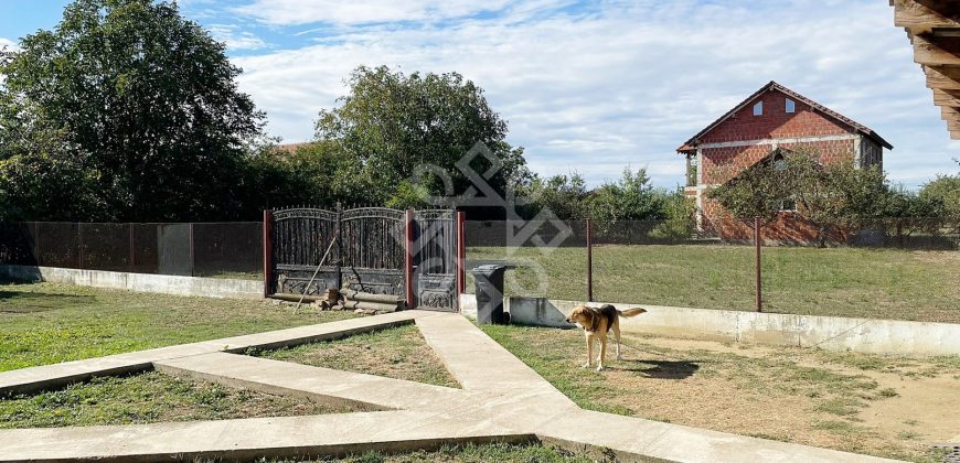 Casa cu 5 camere de vanzare in Girisu de Cris, Bihor