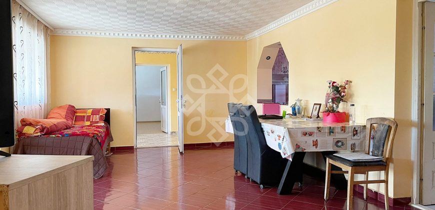 Casa cu 5 camere de vanzare in Girisu de Cris, Bihor