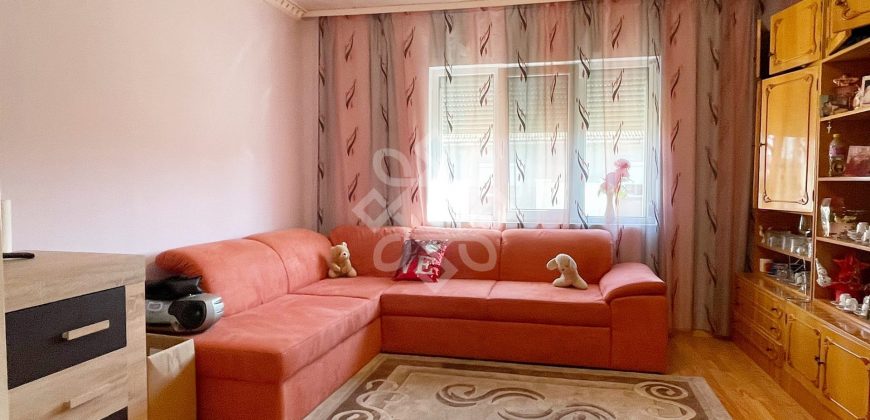 Casa cu 5 camere de vanzare in Girisu de Cris, Bihor