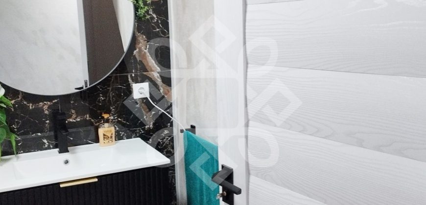 Casa cu 4 camere de inchiriat in Cartierul Lotus Sanmartin