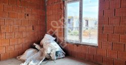 Casa la rosu de vanzare in Cartierul Tineretului