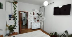 Apartament la casa cu 3 camere zona centrala