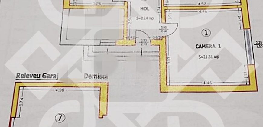 Apartament la casa cu 3 camere zona centrala